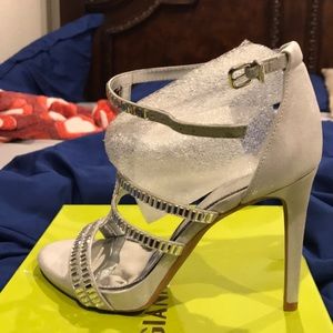 New never used, Silver Heels
